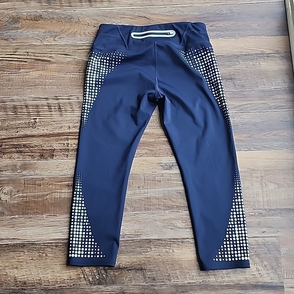 Athleta Capri Leggings Sz Medium - Picture 5 of 6
